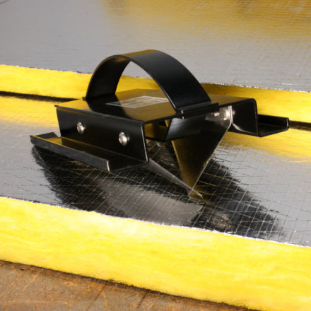 Malco DT15V – 1.5" V-Cut Duct Board Tool (Black)